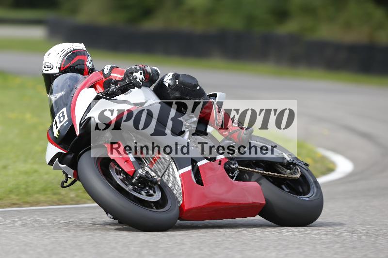 /Archiv-2025/53 16.09.2025 Track Day Domi Aegerter ADR/Gruppe rot/18
